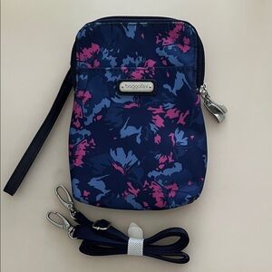 Baggallini Take Two Bryant Crossbody RFID